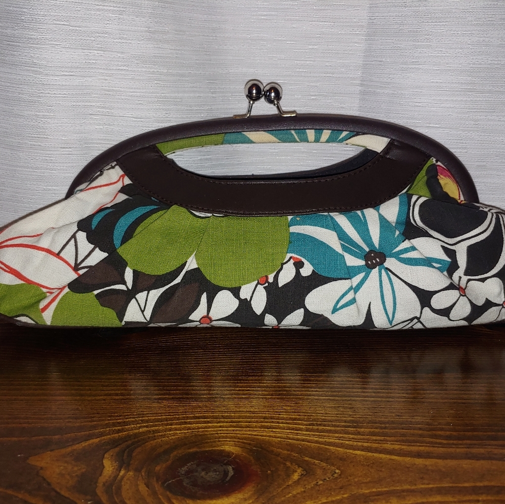 Poppie Jones-cotton floral clutch